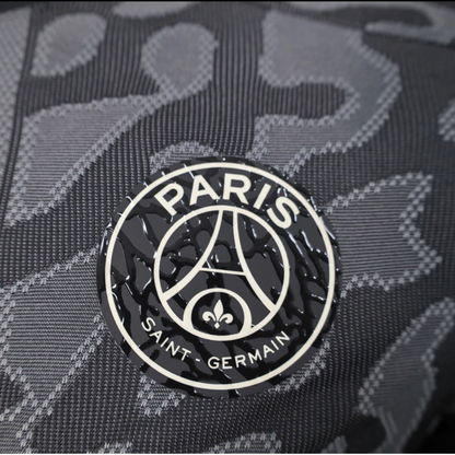 PSG 23-24 / Versión Jugador / Dorsal Zaïre-Emery #33